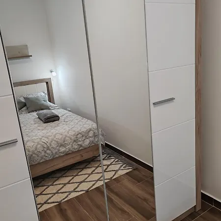 Lägenhet Divcibarska Jela *